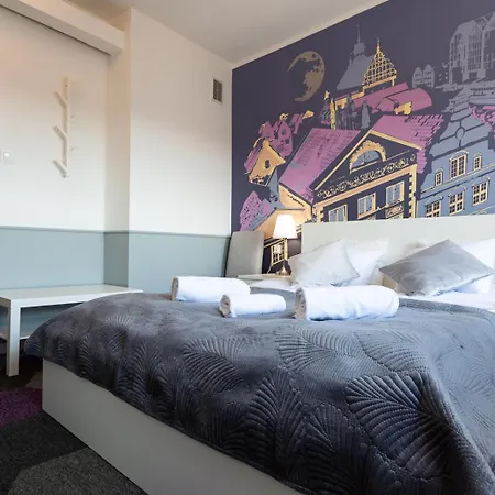 Moon Aparthotel *